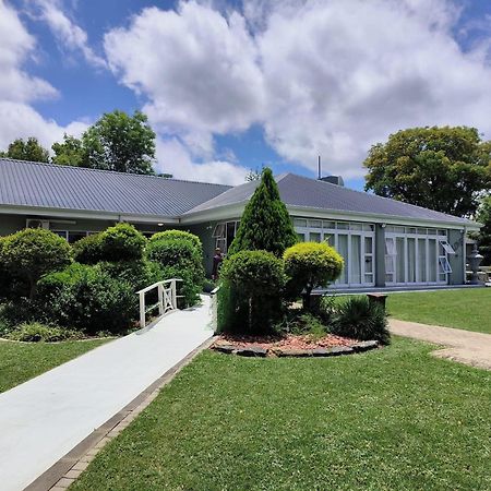 Nauntons Guest House & Wedding Venue 레이디스미스 외부 사진