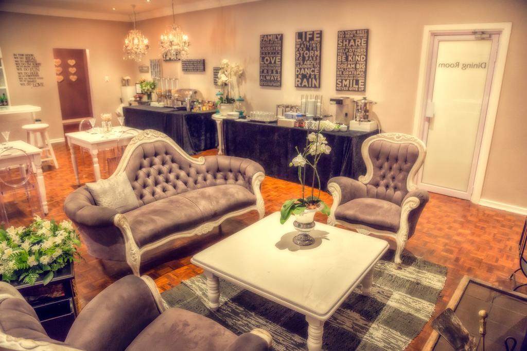 Nauntons Guest House & Wedding Venue 레이디스미스 외부 사진